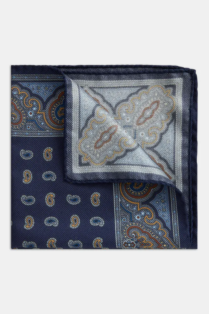 Paisleymönstrad Bröstnäsduk Silke