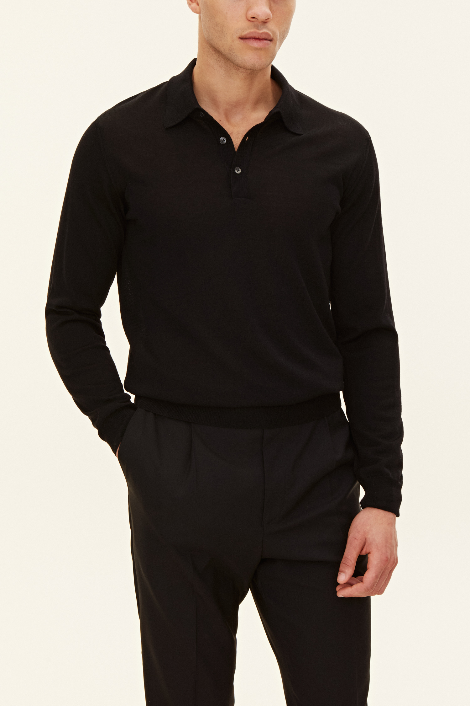 Regular Fit Extra Fine Merino Wool Polo Shirt - Black | Oscar Jacobson