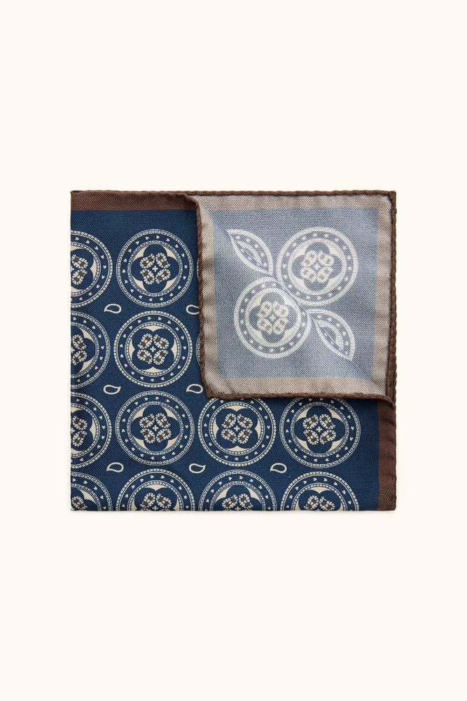 Blommönstrad Näsduk Siden