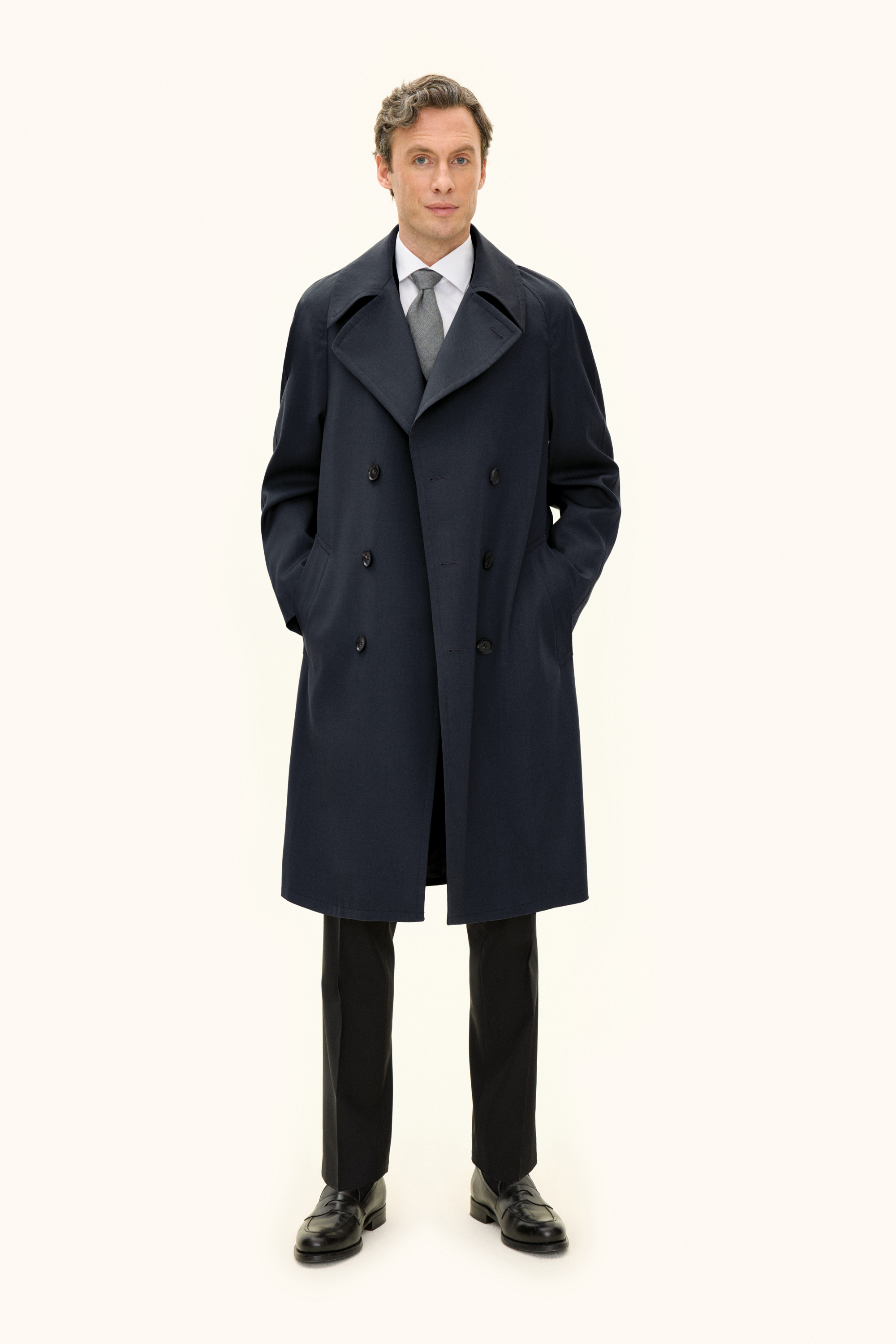 Double Breasted Gabardine Raglan Coat - Dark blue | Oscar Jacobson