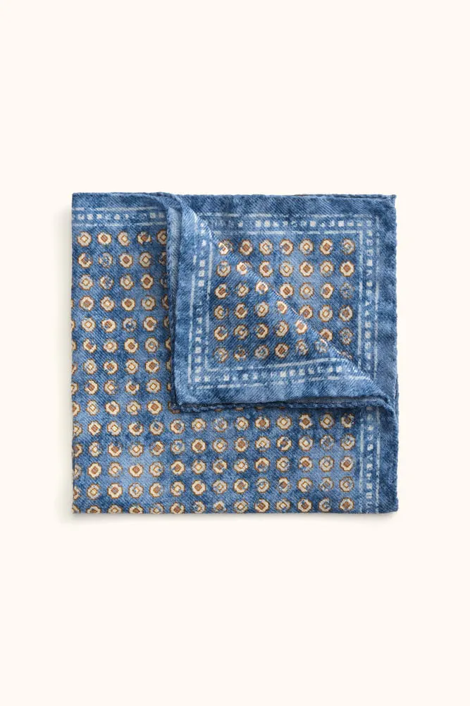 Dot Pattern Wool Handerchief