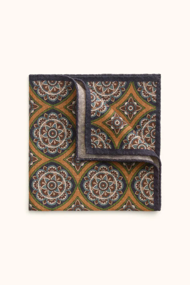 Geometrical Pattern Wool Handkerchief